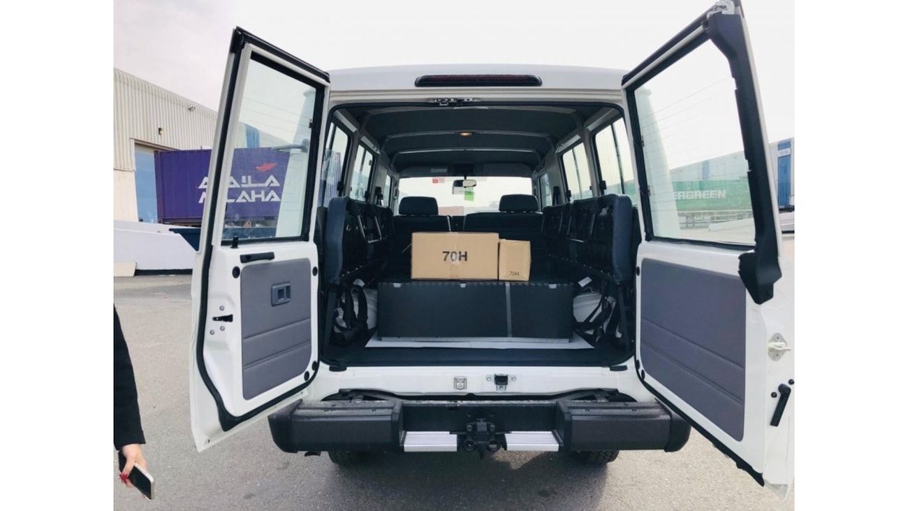 Toyota Land Cruiser 70