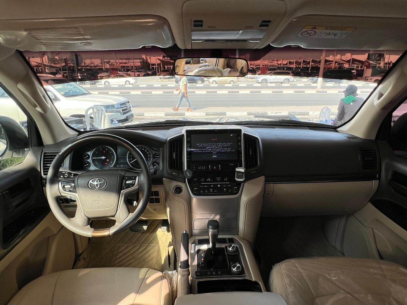 Toyota Land Cruiser VXR 5.7L AWD TOYOTA LAND CRUISER GRAND TOURING 2019 VXR 5.7L /V8