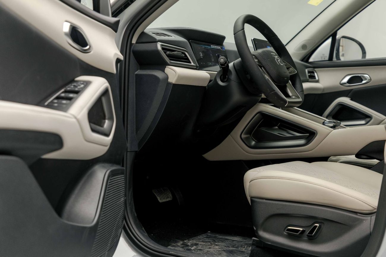 BYD Yuan Up Transcend - Grey Inside Beige | Export Only