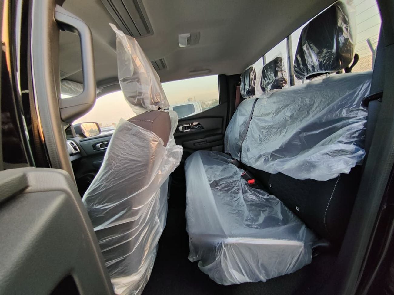 Mitsubishi L200 Mitsubishi L200 GLX DC 2.4L Petrol