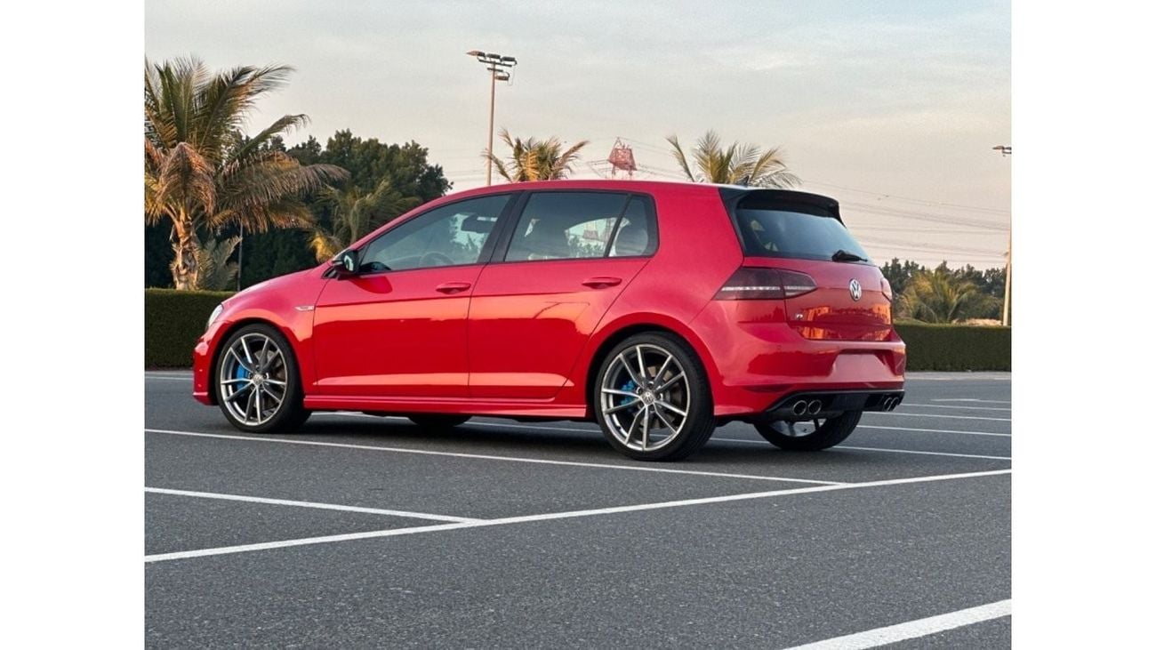 فولكس واجن جولف موديل 2015 خليجي فل مواصفات بانوراما وجلد ومثبت سرعه وتحكم كهربي كأمل ونظام صوت ممتاز وكاميرا خلفيه