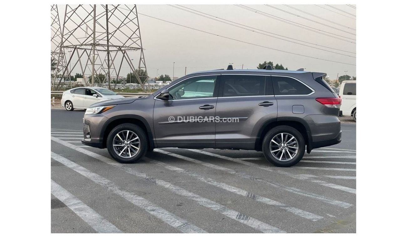 Toyota Highlander *Offer*2018 Toyota Highlander XLE AWD 4X4 Full Option / Export only