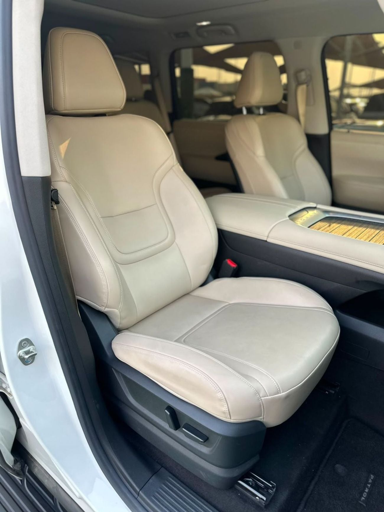 نيسان باترول نيسان باترول LE T2 خليجي 2025 فل ابشن صبغ وكاله تشييكات وكاله تحت الضمان