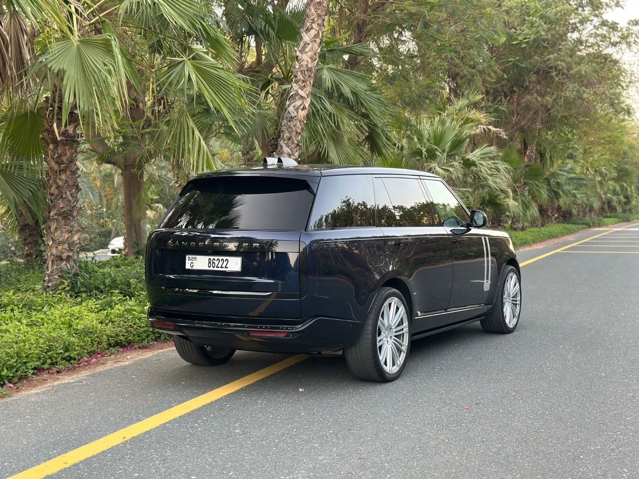 لاند روفر رينج روفر Vogue Autobiography D300 | 2024 | 3.0L V6 DIESEL | 300 HP | 7 SEATER | Perfect Condition