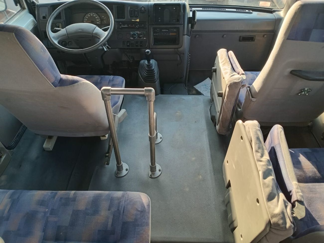 Nissan Civilian 4.5L PETROL MANUAL TRANSMISSION