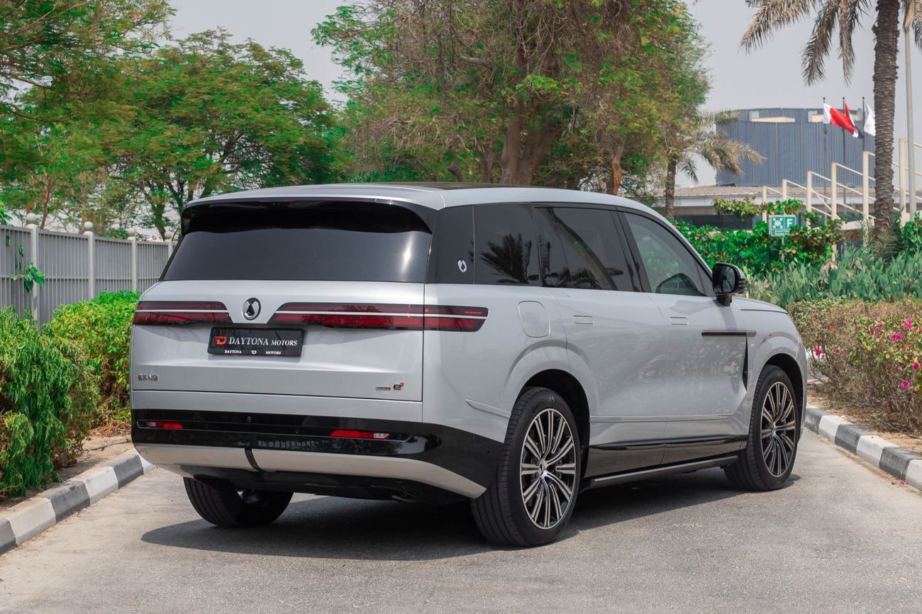 Denza N9 Premium Denza N9 Prestige 2025