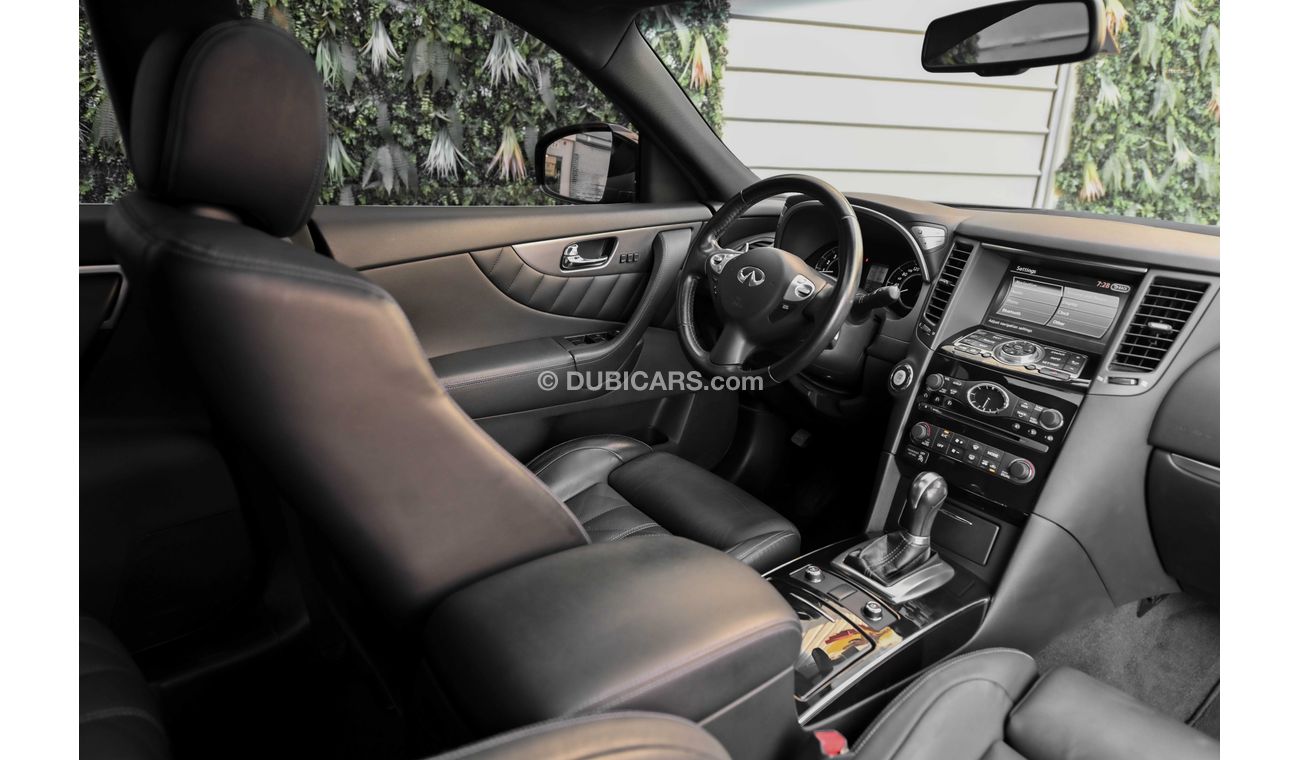 Infiniti QX70 S | 2,054 P.M  | 0% Downpayment | Perfect Condition!