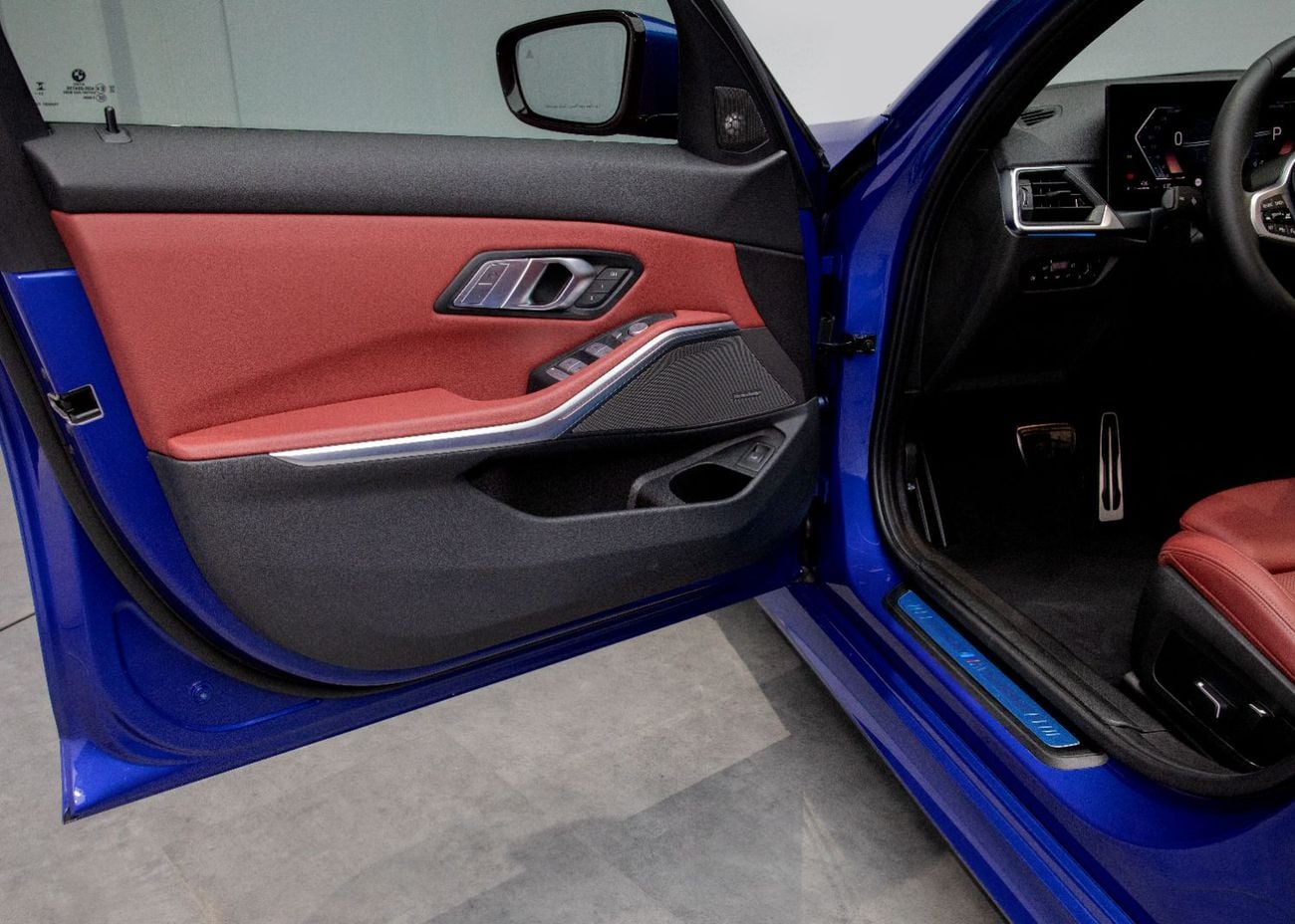 BMW 330i M SPORT
