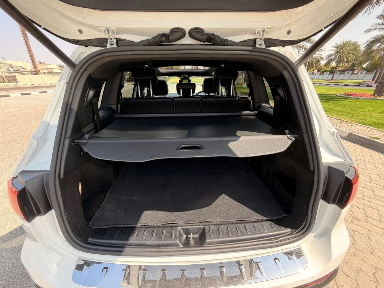 Mercedes-Benz GLB 200 Premium 1.4L (7 Seater)