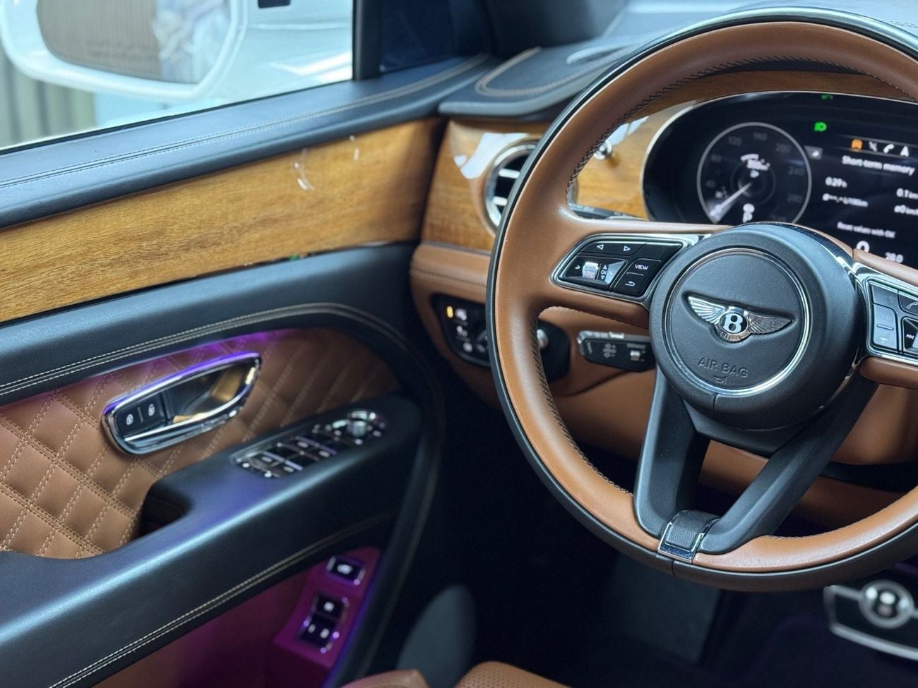 بنتلي بينتايجا Bentayga 4.0T