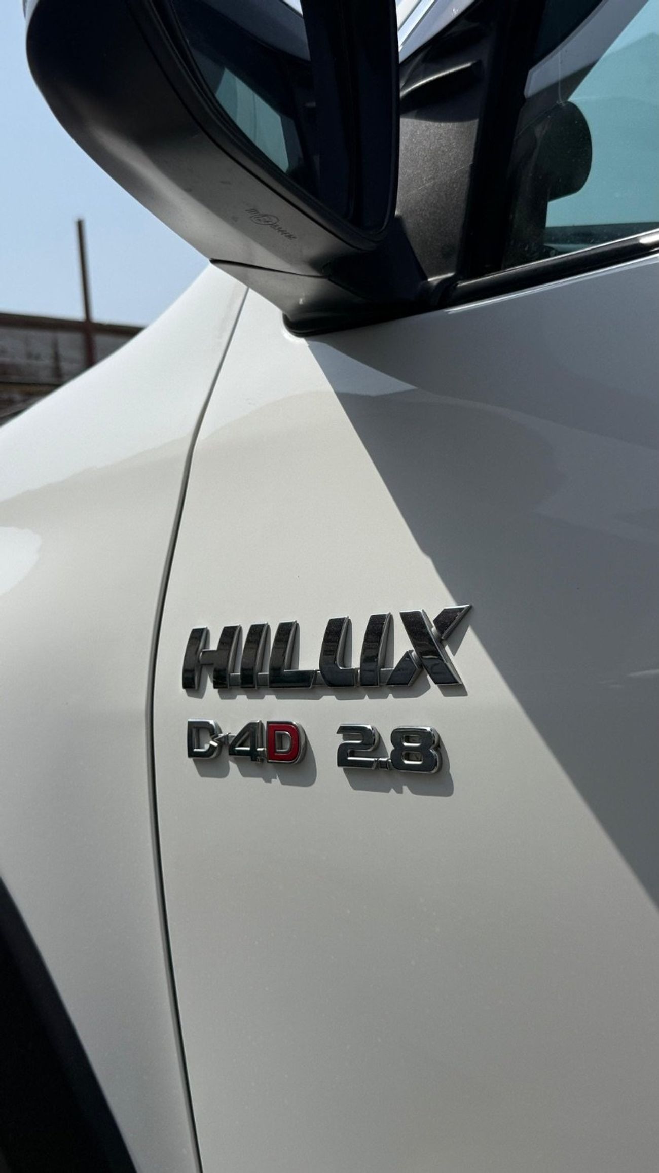 تويوتا هيلوكس SR5