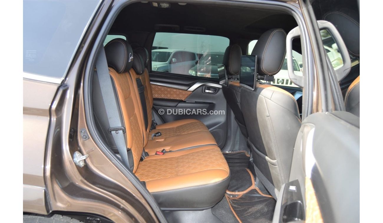 Mitsubishi Montero Full option clean car