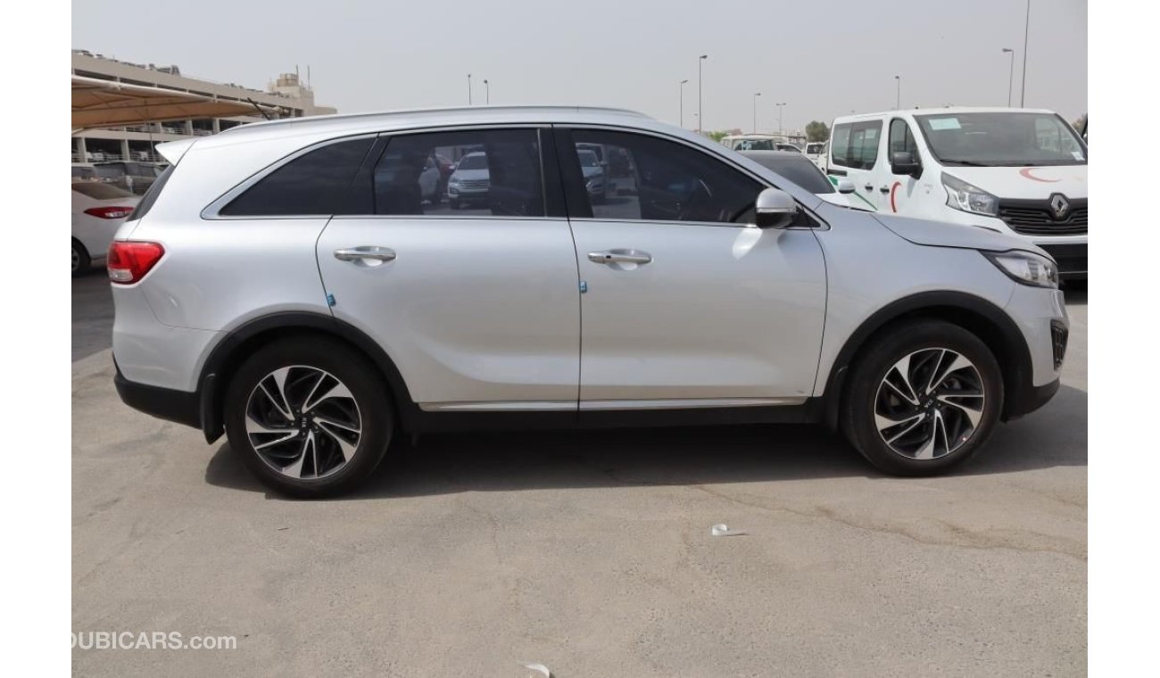 كيا سورينتو KIA SORENTO 4x4 DIESEL (07 SEATS)