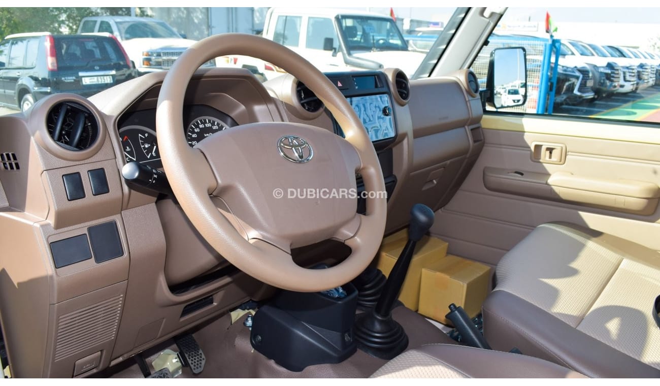 Toyota Land Cruiser Pick Up 79 DOUBLE CAB PICKUP V6 4.2L DIESEL 4WD MANUAL TRANSMISSION
