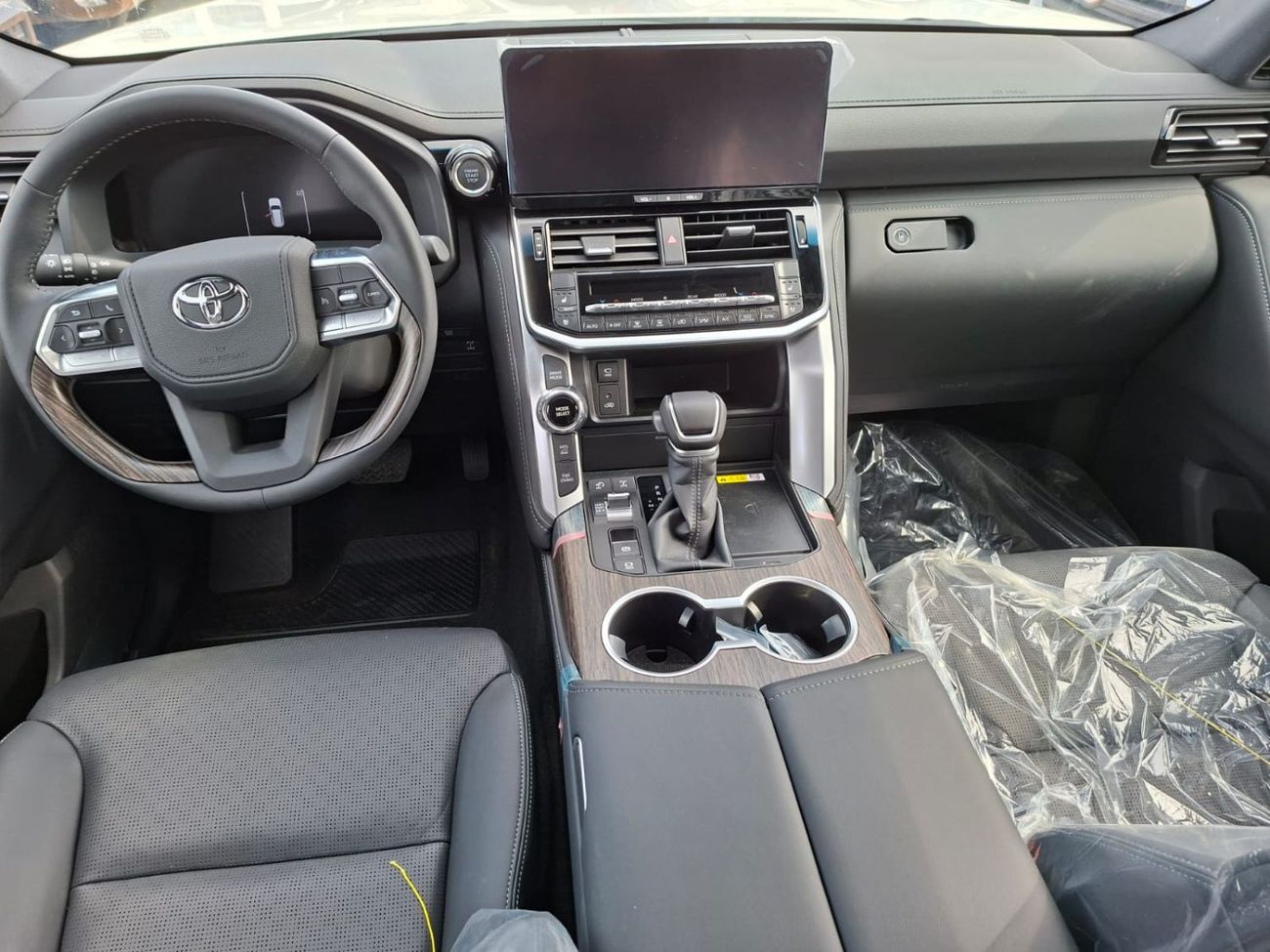 تويوتا لاند كروزر Toyota Land Cruiser VX 3.5L 2025