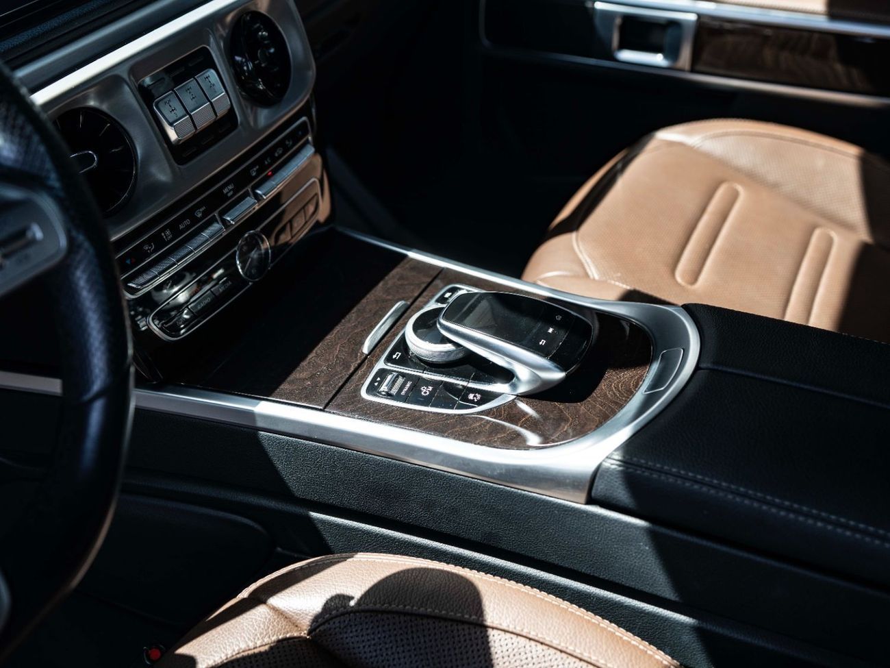 Mercedes-Benz G 500 Std 4.0L (422 HP)