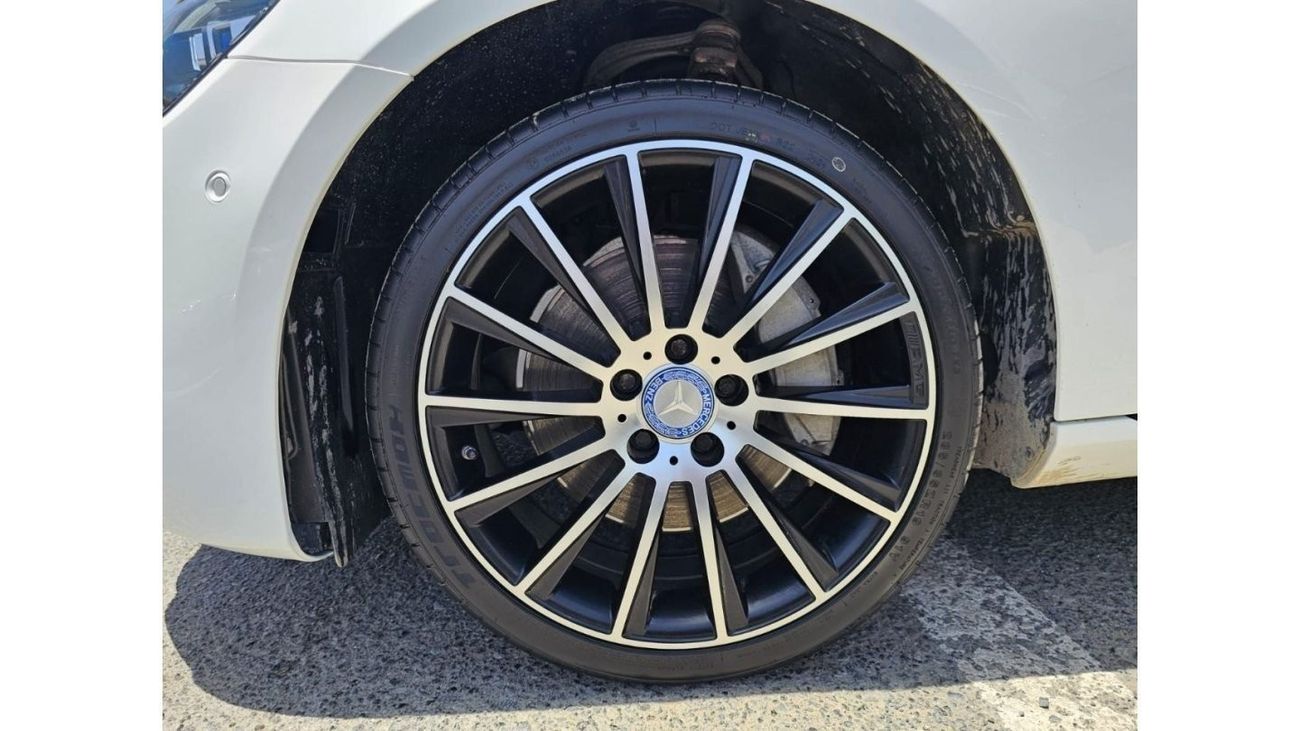 Mercedes-Benz E300 Premium