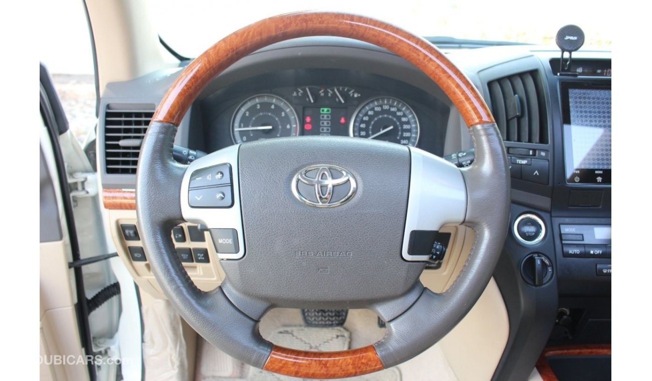 تويوتا لاند كروزر Toyota Land Cruiser GXR V8 2014 ALFUTIEM AGENCY PERFECT CONDATION NO ACCIDENT NO PAINT