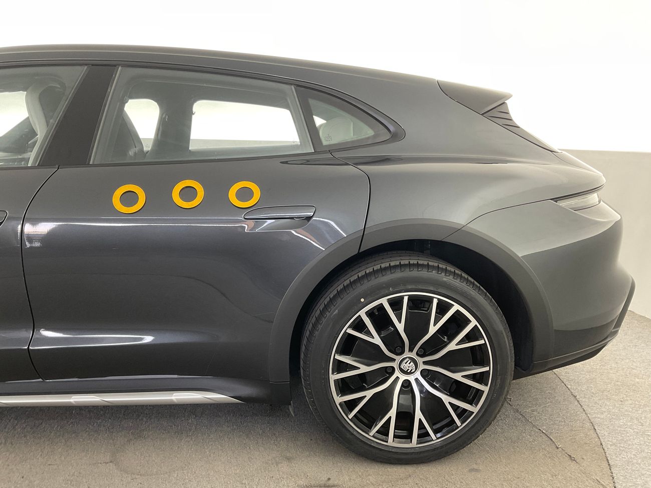 Porsche Taycan 4 Cross Turismo | National Day Celebration | Guaranteed Warranty | 0 Down Payment