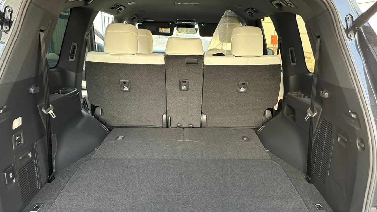 Lexus LX 600 Lexus LX600 (RIGHT HAND DRIVE)