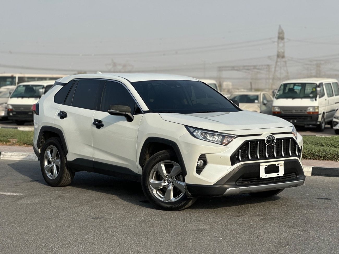 Toyota RAV4 Premium 360 camera, leather, push start