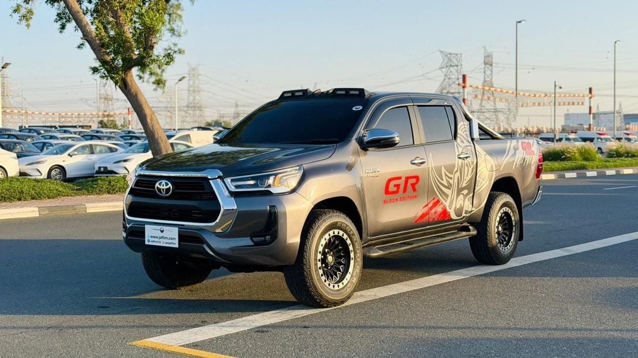 تويوتا هيلوكس 2019 | 2.8L DIESEL ENGINE | AT | RHD | PREMIUM BLACK LEATHER SEATS | ROOF MOUNTED LED LIGHTS | ROLL