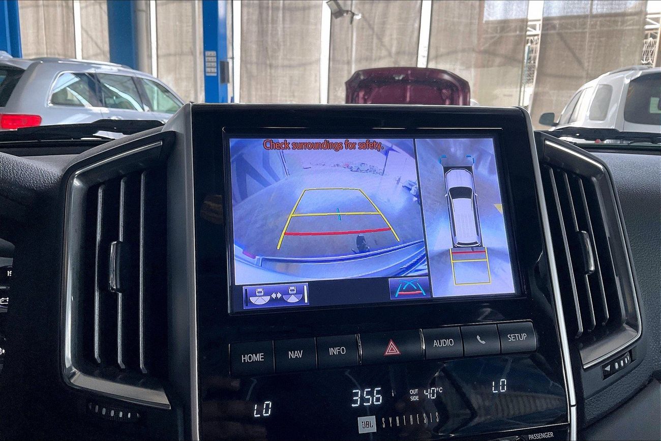 Toyota Land Cruiser VXR | upto AED 20,000 Ramadan Discount | Guaranteed Warranty | 0 Down Payment