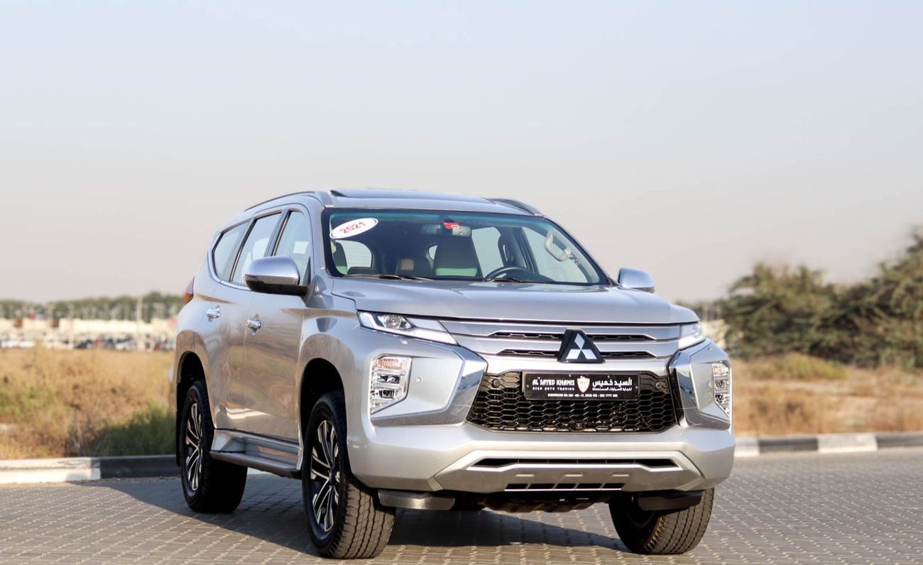ميتسوبيشي مونتيرو سبورت GLS Premium 3.0L (7 Seater) Mitsubishi Montero Sport 2021 GCC, V6, Full Option, Accident Free, Excel