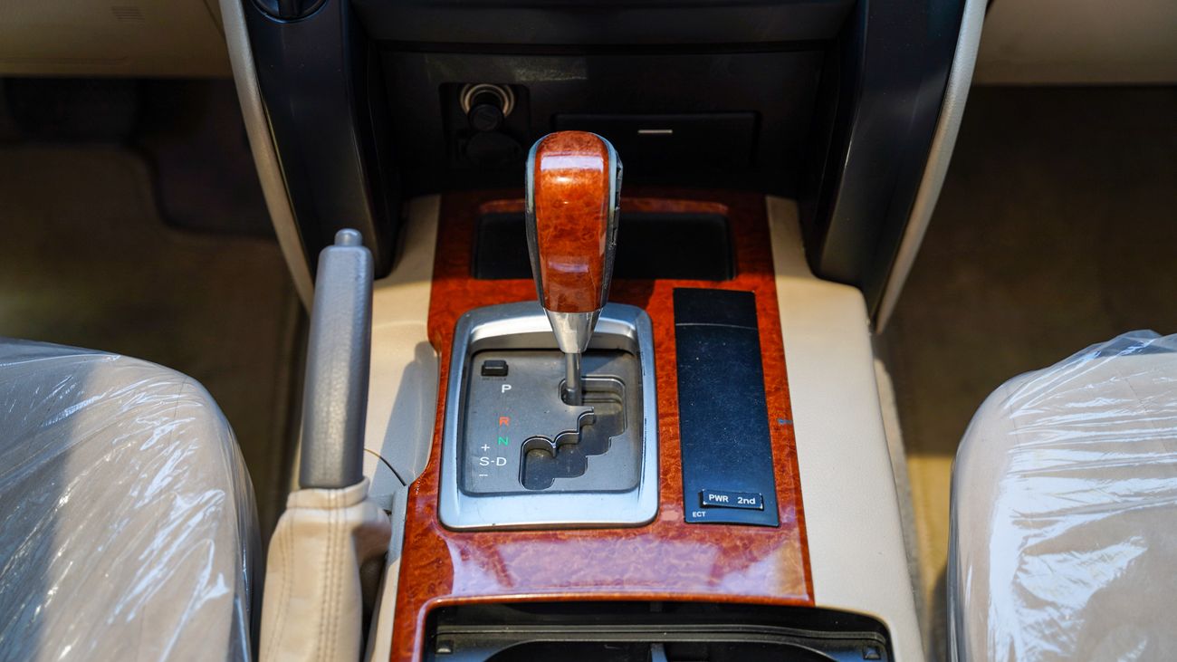Toyota Land Cruiser GXR