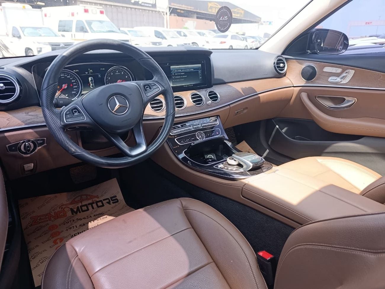 مرسيدس بنز E300 Premium + 2.0L
