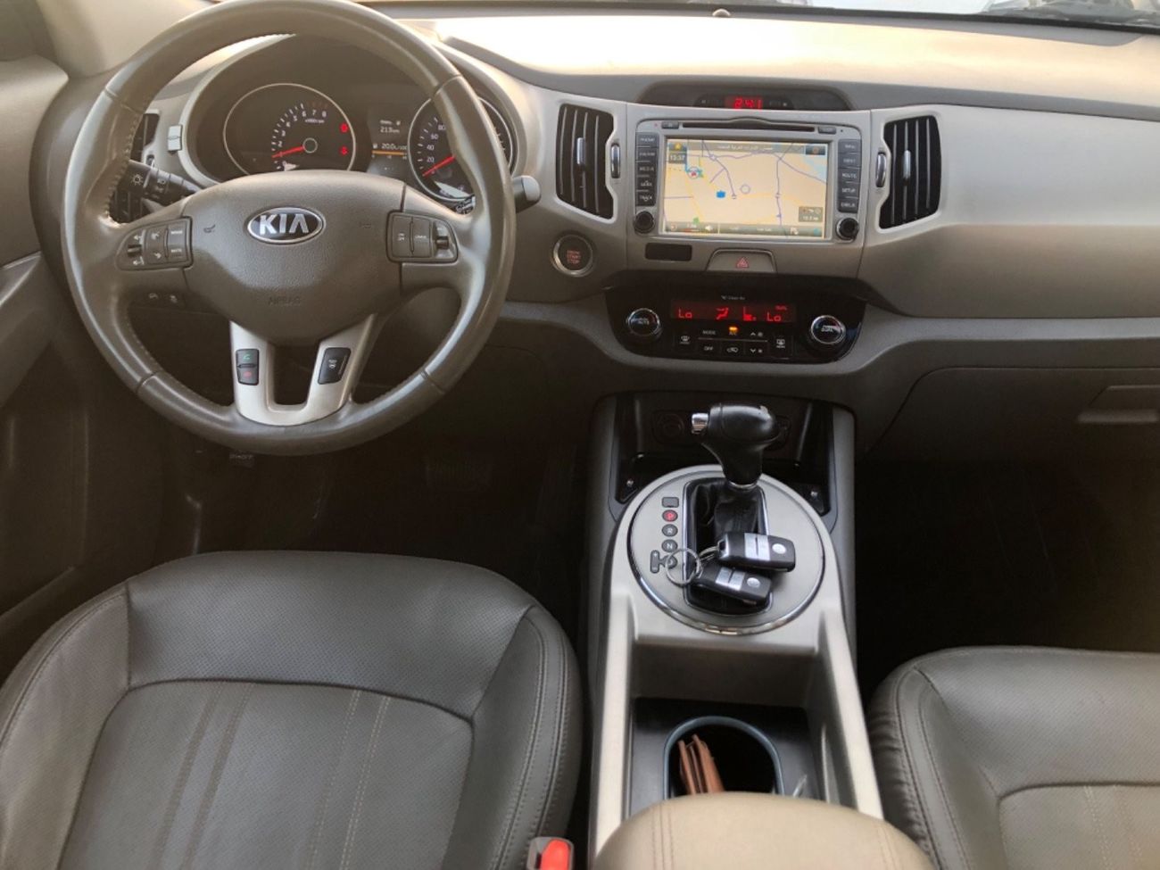 Kia Sportage EX Top Sportage 2015 Top of range GCC free accident 100%