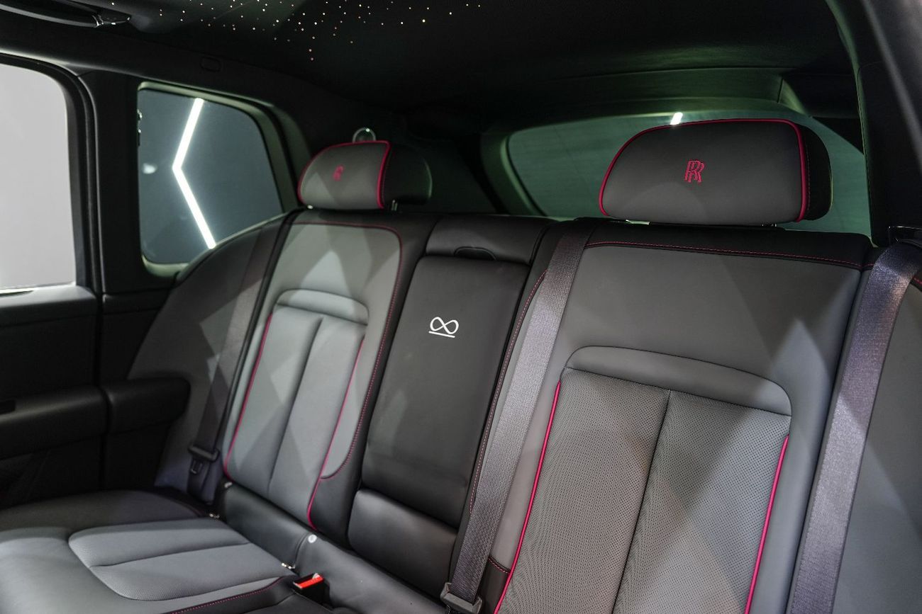 رولز رويس كولينان Series II, Black Badge, 800KM ONLY, Rear-Seat Entertainment, Bespoke Audio, Starlight Headliner!!