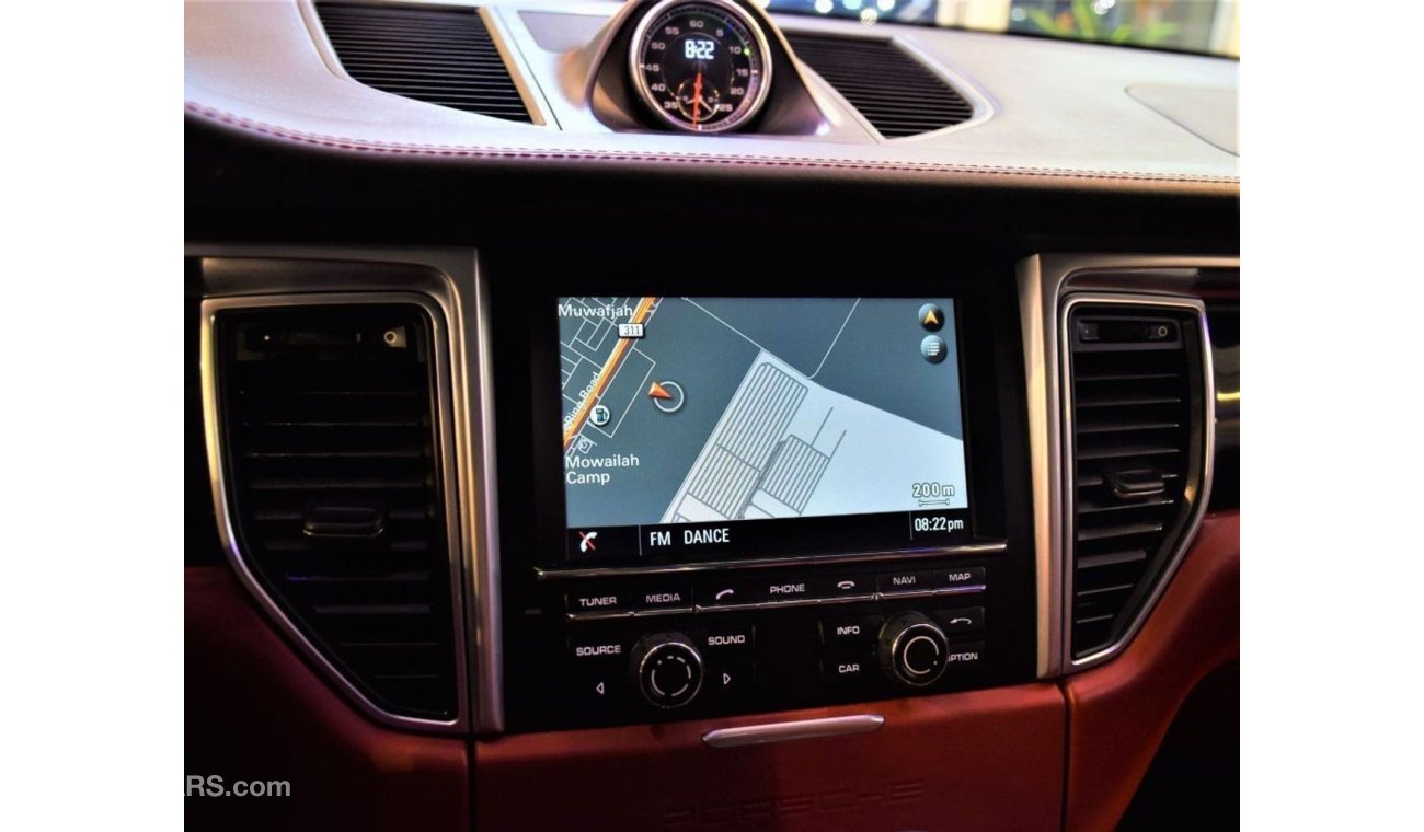 Porsche Macan FULL SERVICE HISTORY ONLY 85000KM! AMAZING Porsche Macan S 2015 Model!! in White Color! GCC Specs