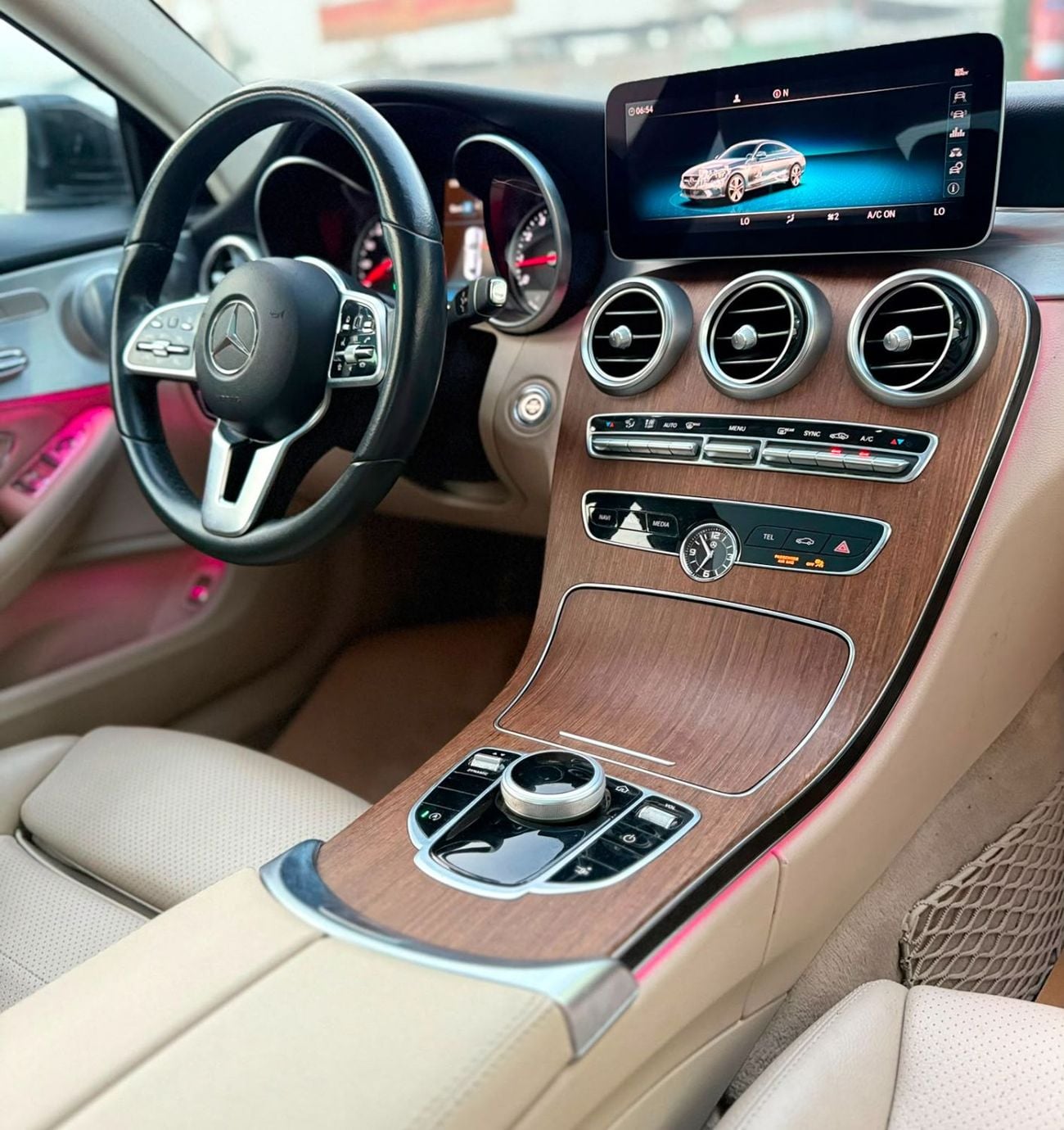 مرسيدس بنز C 300 STD (NON GCC)