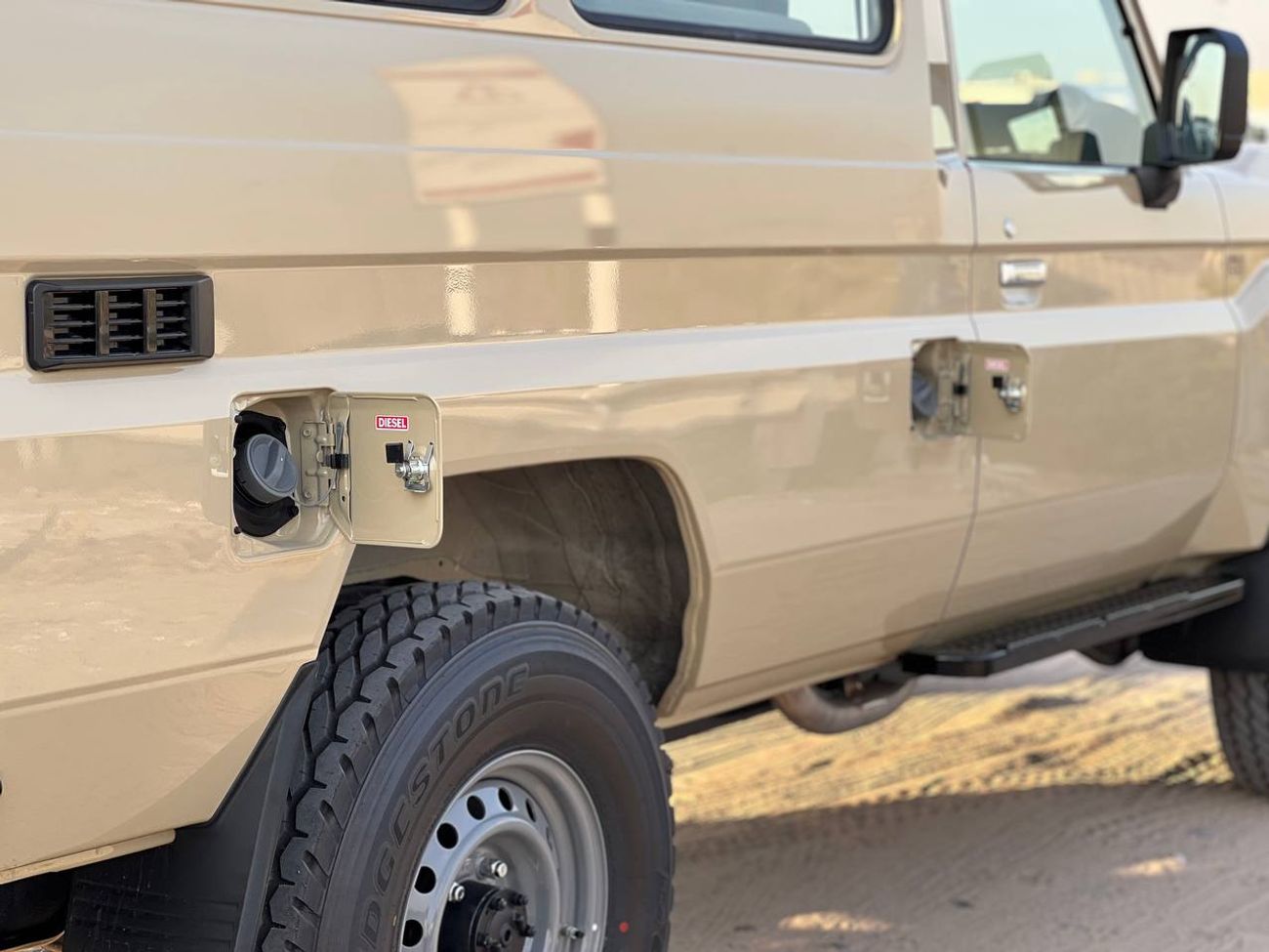 تويوتا لاند كروزر 70 3 DOOR LC78 2.8L DSL A/T // 2025 // STANDARD OPTION WITH MANUAL WINDOWS // SPECIAL OFFER // BY FORMU