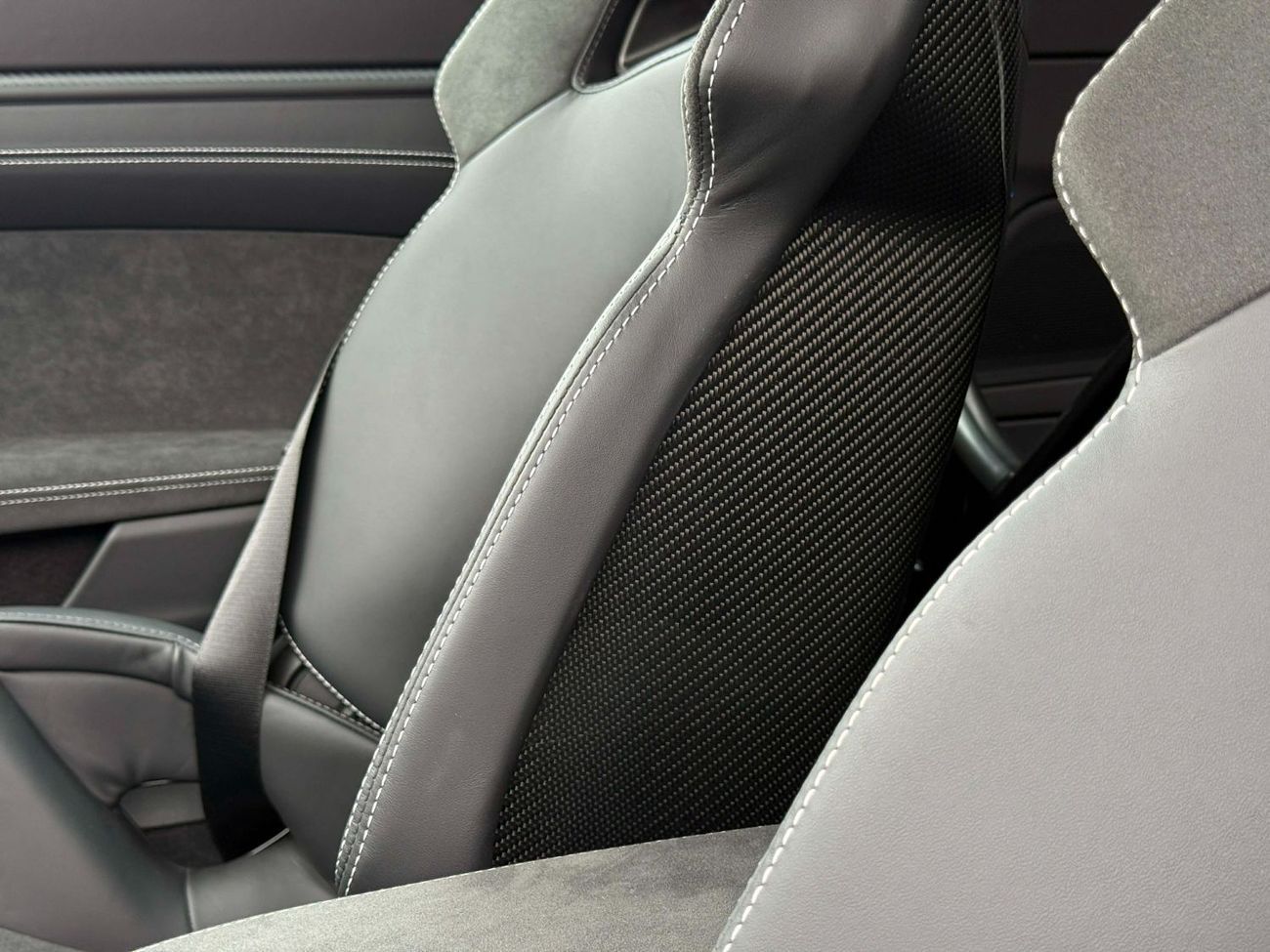 بورش 911 **2026**GERMAN SPEC BRAND NEW