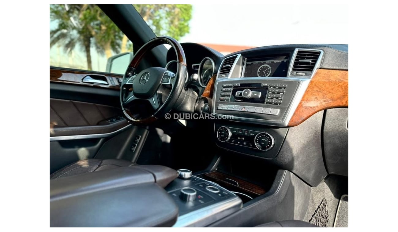 Mercedes-Benz GL 500 Std fully loaded GCC