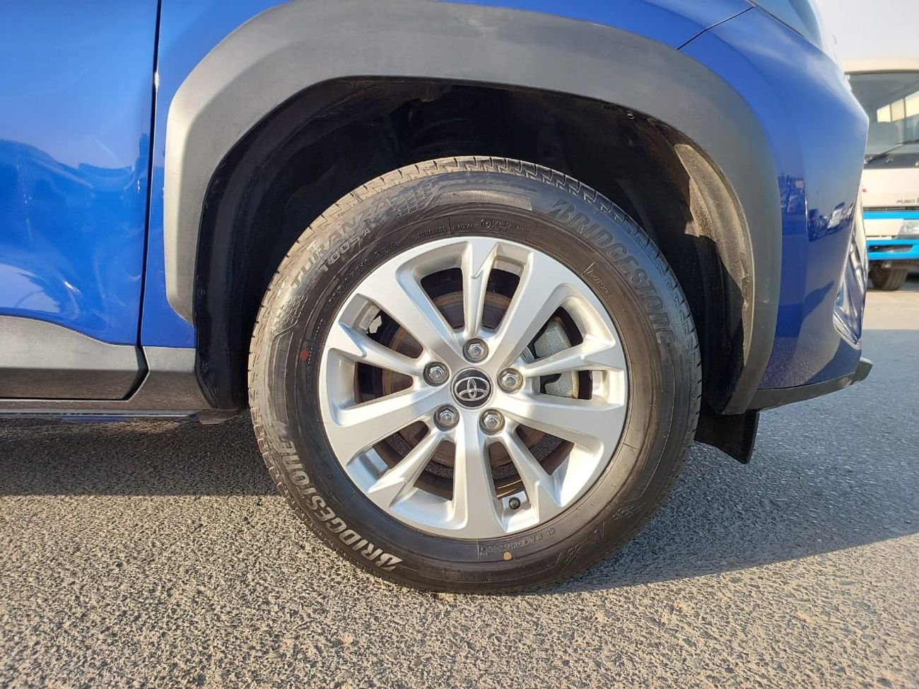 Toyota Yaris Cross TOYOTA YARIS CROSS SUV RHD 2022 MODEL 1.5 L PETROL AUTOMATIC(PM06671)