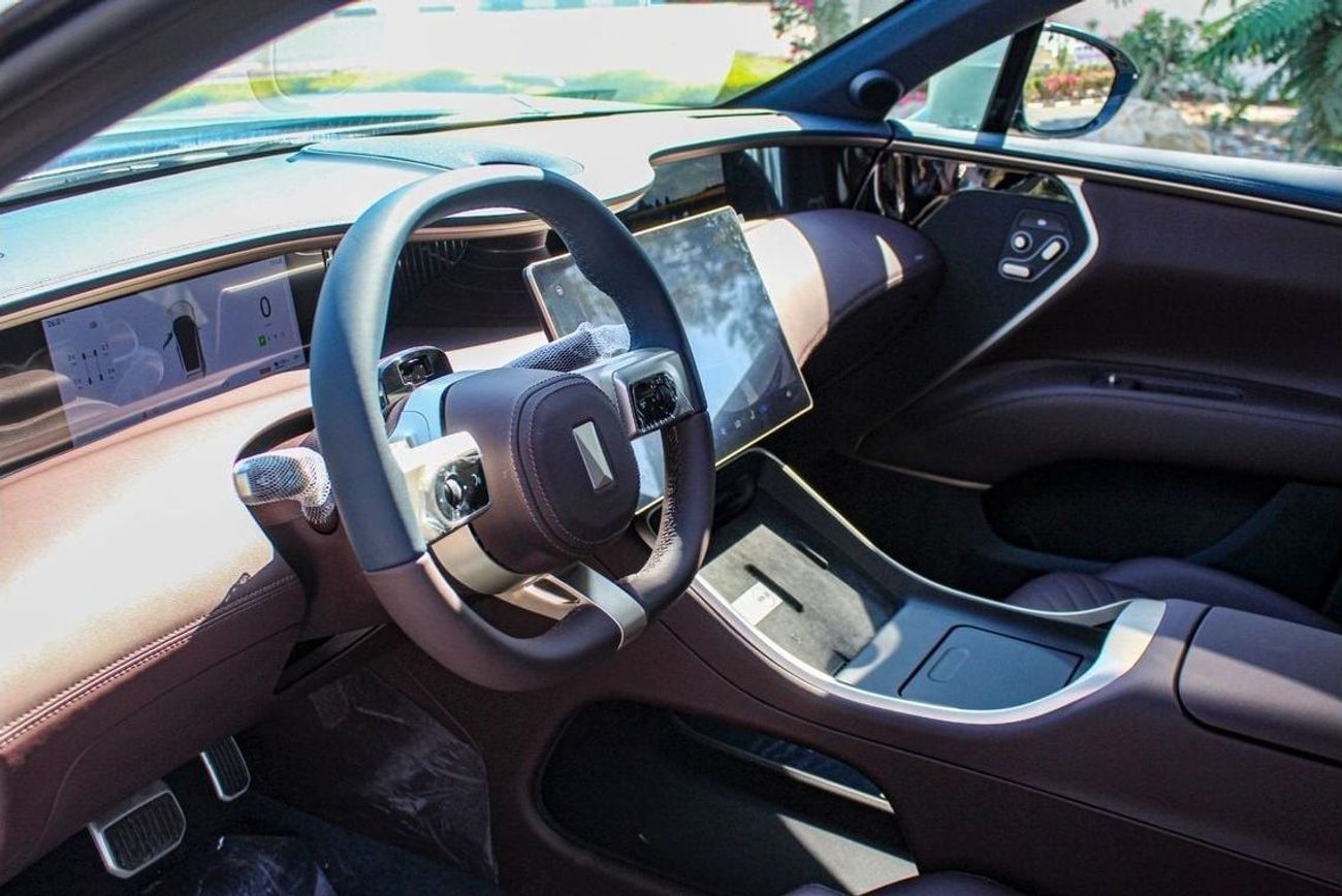 Avatr 11 AVATR 11 DUAL MOTORS / 572 HP / RANGE (580 KM) / WARRANTY & SERVICE