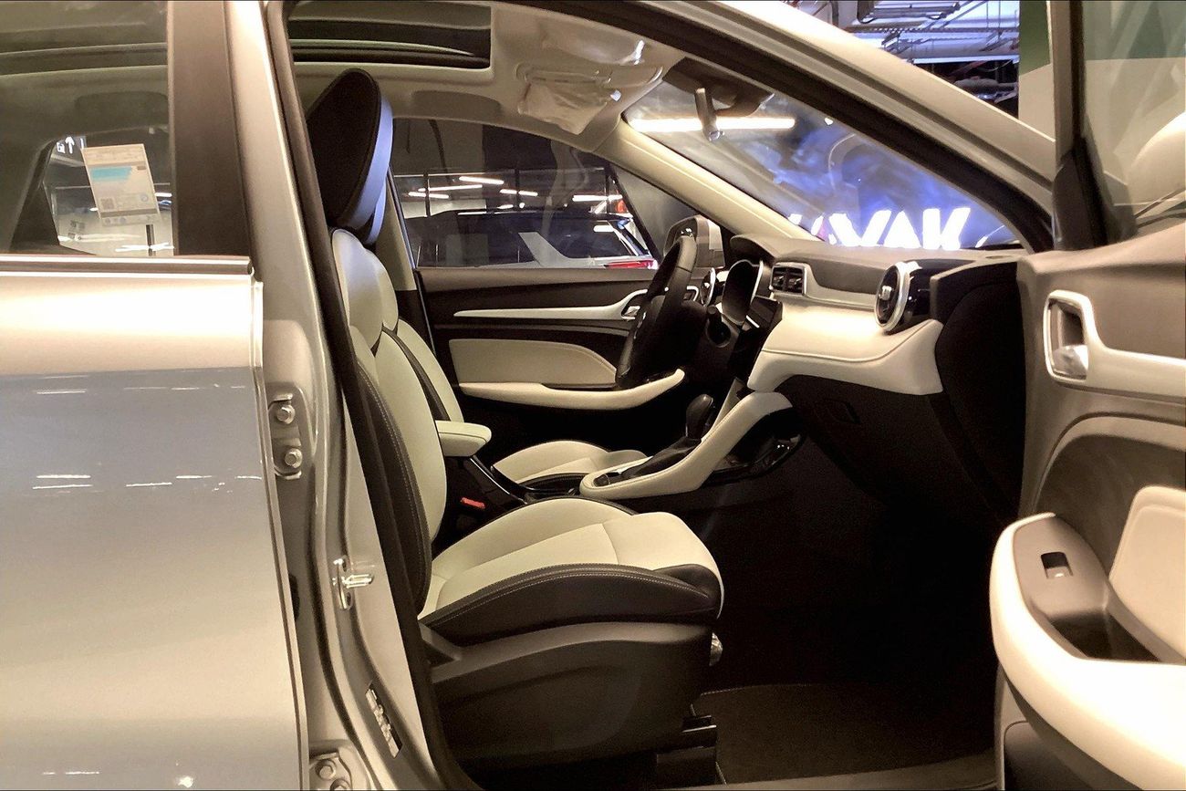 أم جي ZS Luxury | شامل الضمان | 0 ﺪﻔﻋﺓ ﺃﻮﻟﻯ