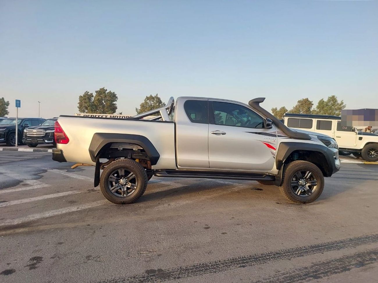 Toyota Hilux TOYOTA HILUX PICKUP RHD 2024 MODEL 2.8 L DIESEL AUTOMATIC(PM82106)