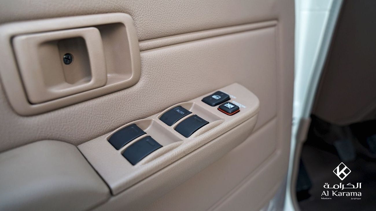 Toyota Land Cruiser Pick Up LC79 | 2.8L Turbo | Manual 4x4 | Double Cabin  | GCC