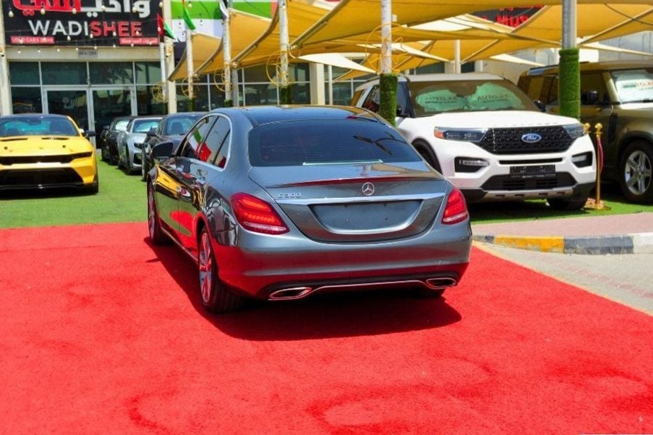 Mercedes Benz C300 STANDARD