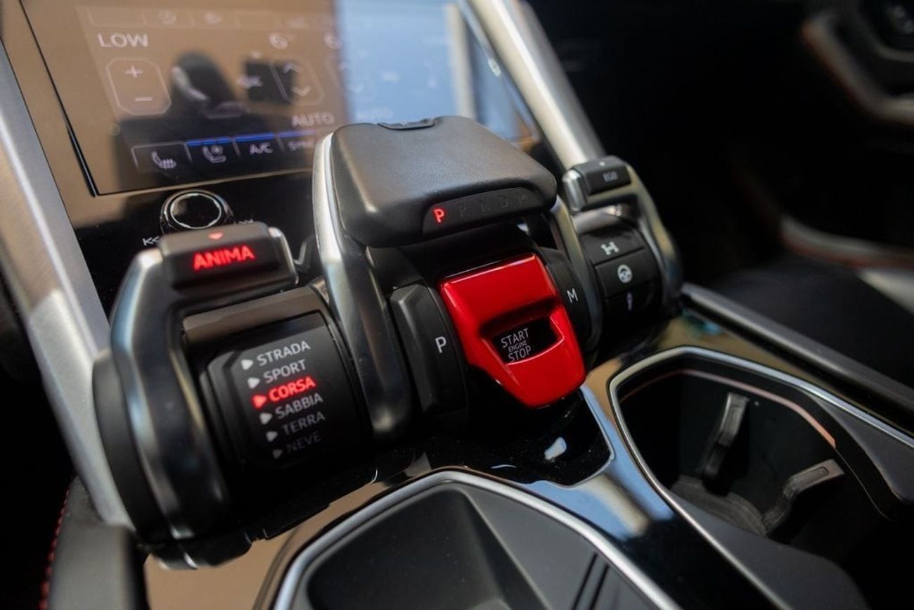 Lamborghini Urus STD 4.0T V8