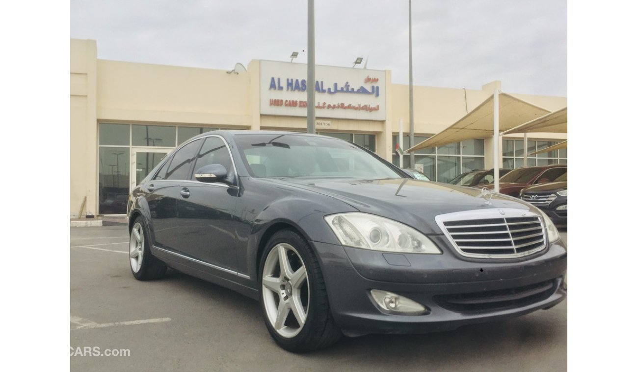 مرسيدس بنز S 350 مرسيدس S350 موديل 2008 خليجي السياره حاله ممتازه من الداخل والخارج فل اوبشن فتحه وجلد وتحكم كهربي