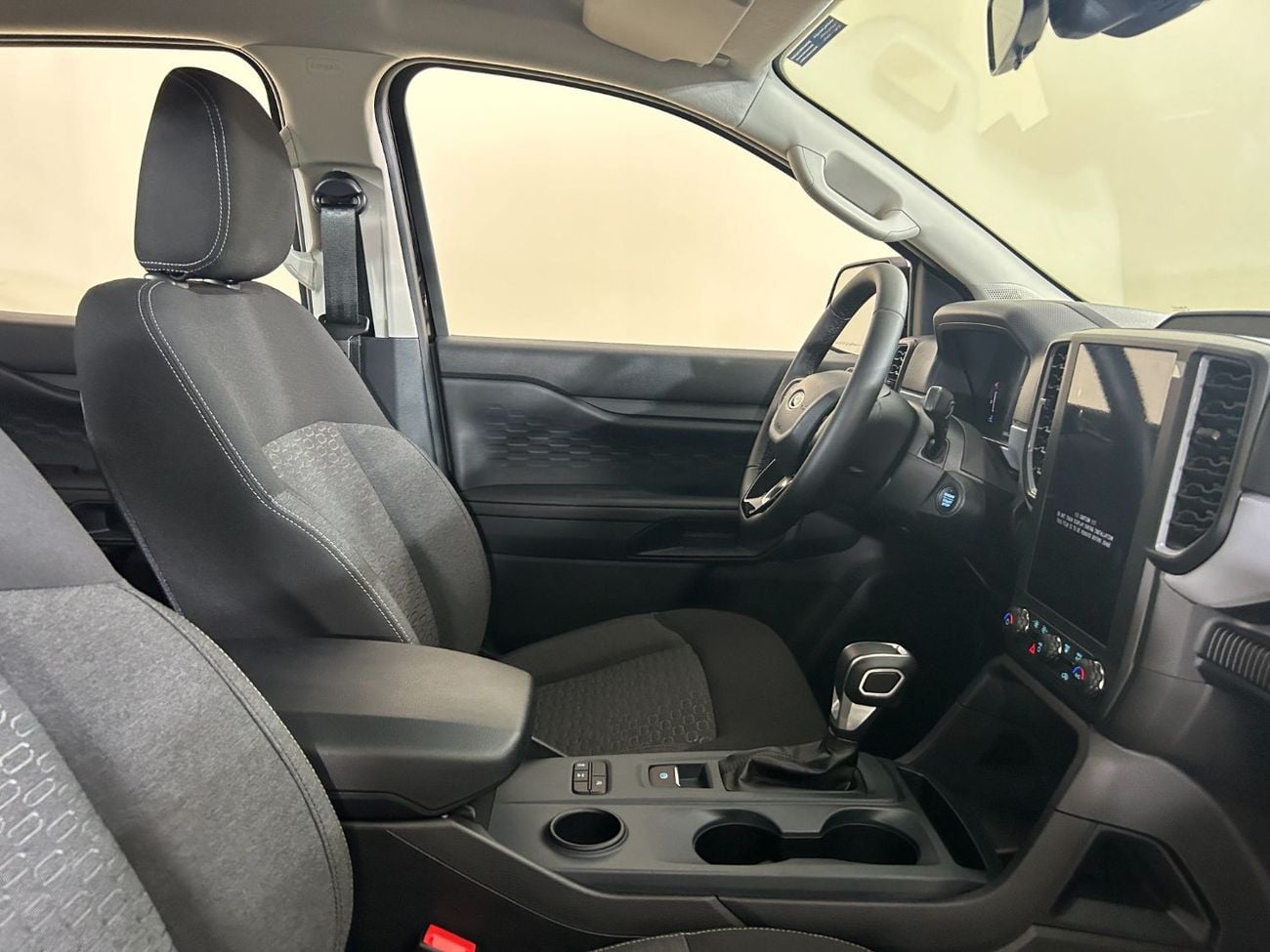 Ford Ranger XLT 2.3L RDP3425 / AL TAYER MOTORS AL QOUZ SHOWROOM