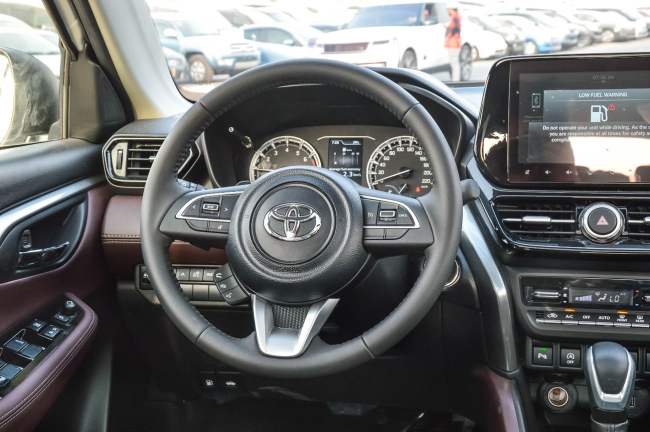 Toyota Urban Cruiser TOYOTA URBAN CRUISER YML 1.5L FWD SUV 2025