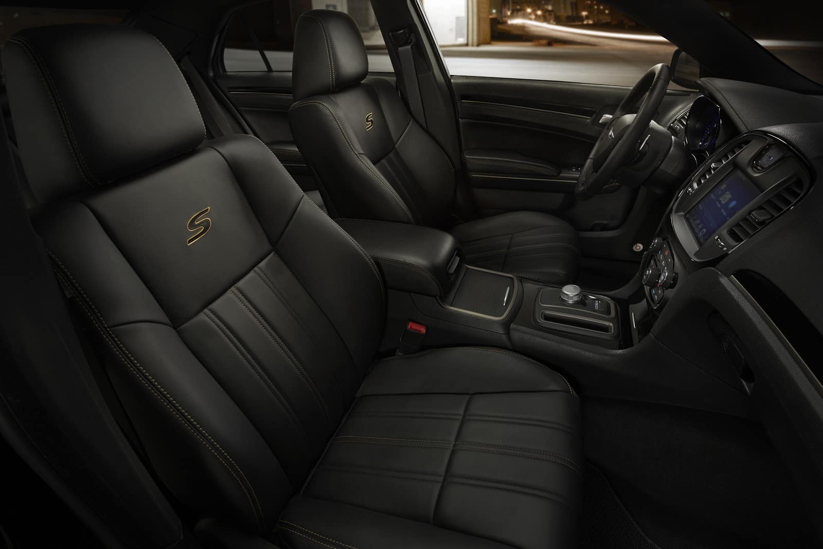 Chrysler 300C interior - Seats