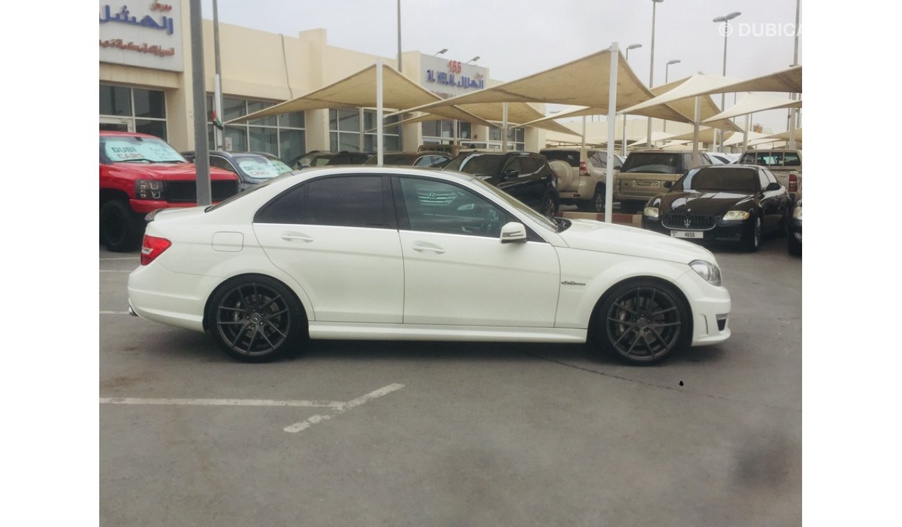 Mercedes-Benz C 63 AMG Mercedes benz C63AMG model 2012 car prefect condition full service full option low mileage