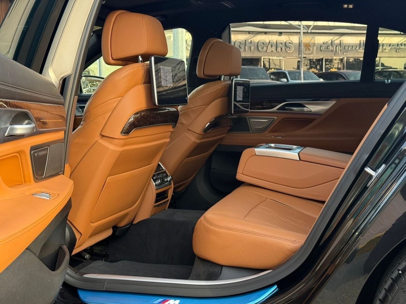 بي أم دبليو 730Li Exclusive 2.0L